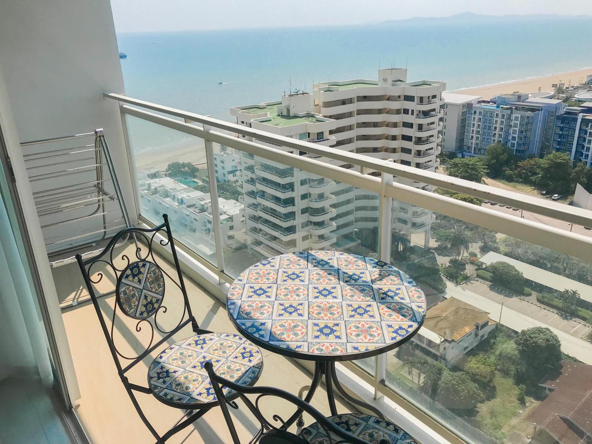 Residence By Hello Pattaya At Veranda Джомтиен Бийч Стая снимка