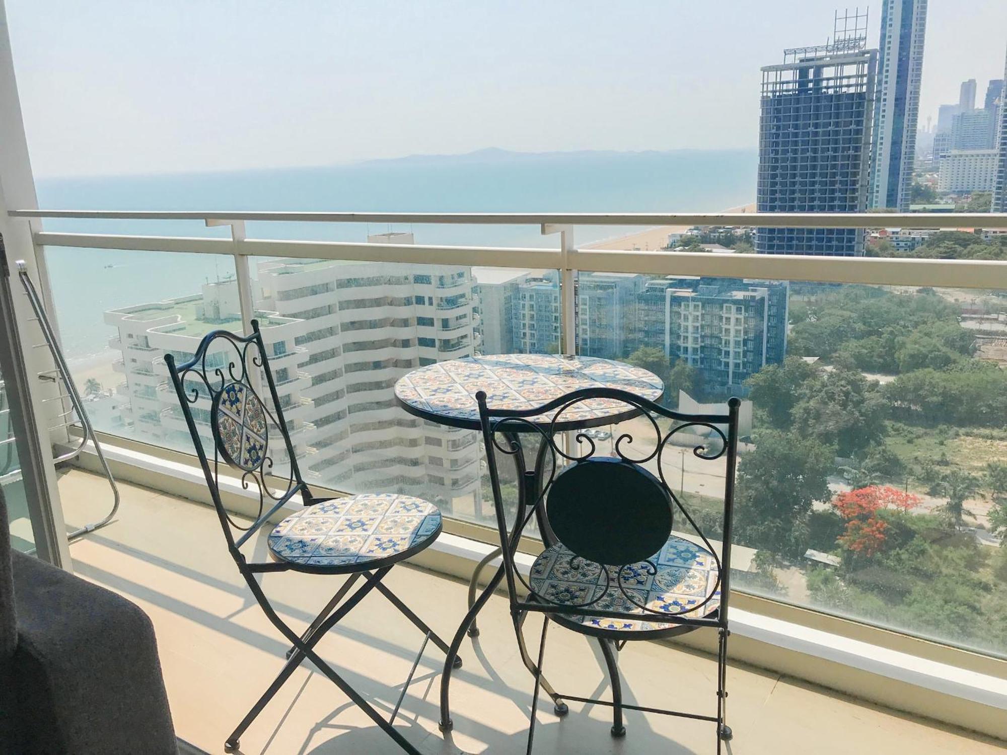 Residence By Hello Pattaya At Veranda Джомтиен Бийч Стая снимка