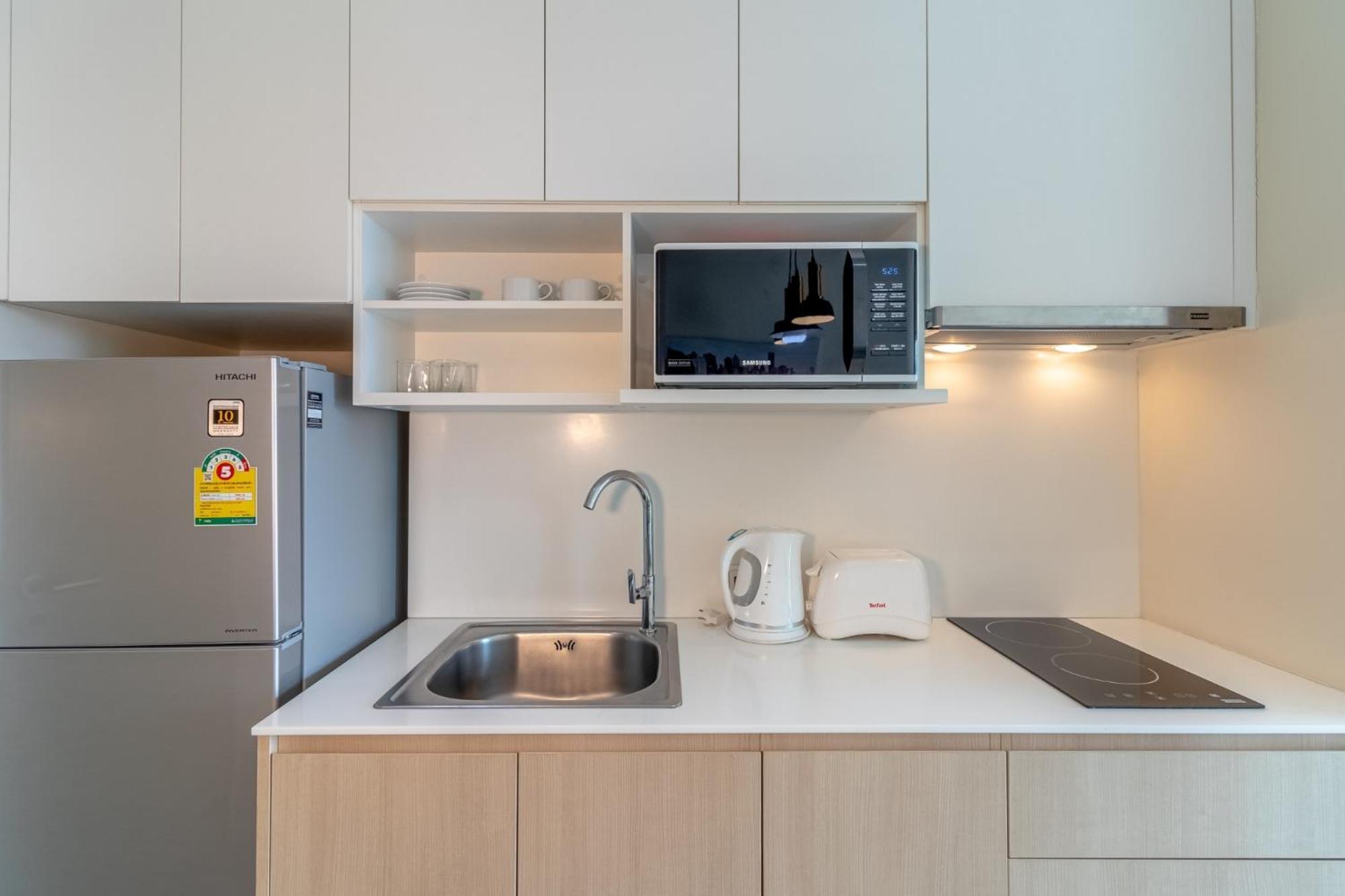 Residence By Hello Pattaya At Veranda Джомтиен Бийч Стая снимка