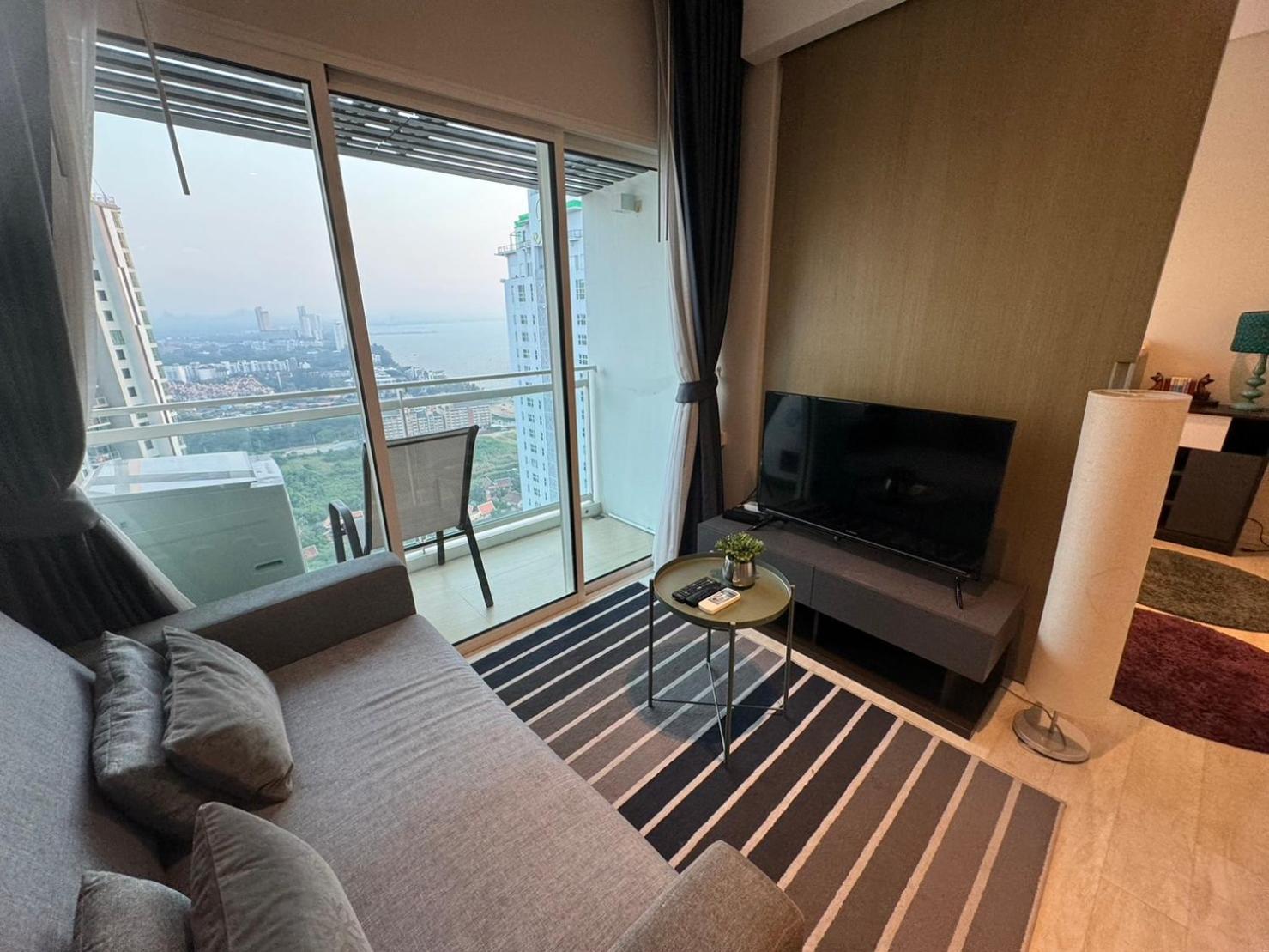 Residence By Hello Pattaya At Veranda Джомтиен Бийч Стая снимка